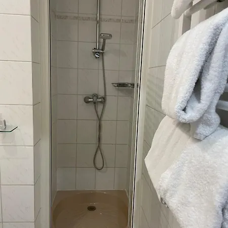 Porte Mars - Gare Centre Arena 3* ランス