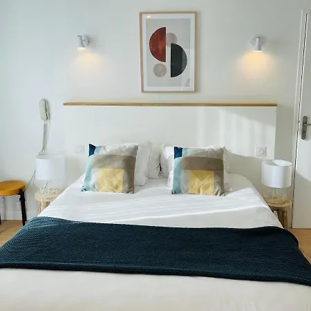 Hotel Porte Mars Gare Centre Arena 3*