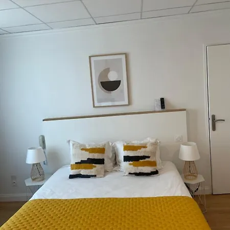 Porte Mars - Gare Centre Arena ריימס