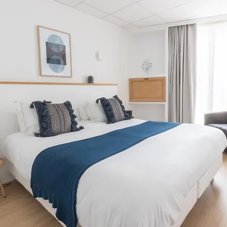 Porte Mars - Gare Centre Arena 3* Reims