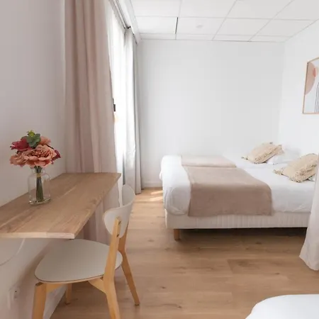 Porte Mars - Gare Centre Arena 3* Reims