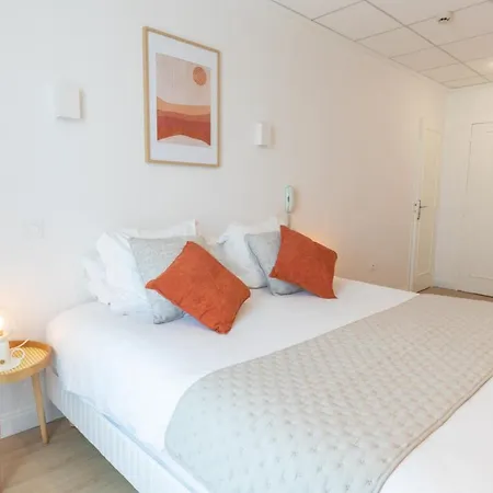 Porte Mars Gare Centre Hotel