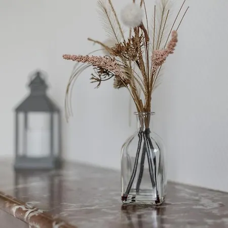 Porte Mars - Gare Centre Arena ホテル