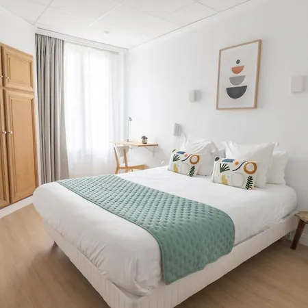 Porte Mars - Gare Centre Arena 3*