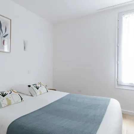 Porte Mars - Gare Centre Arena 3*