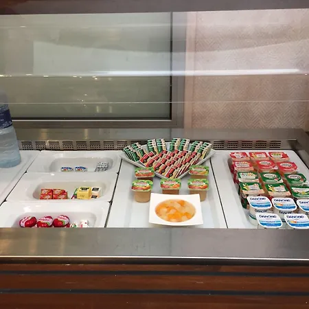 Porte Mars - Gare Centre Arena 3*