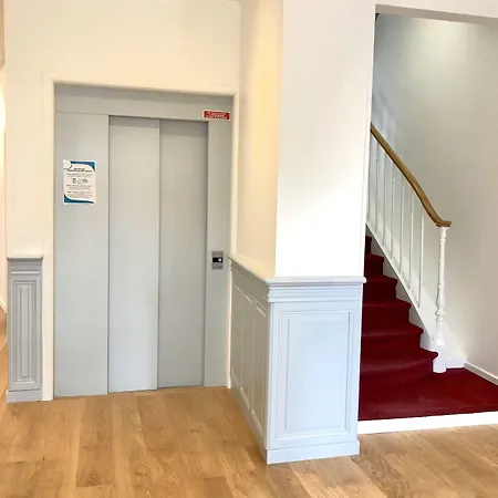 Hotel Porte Mars - Gare Centre Arena Reims