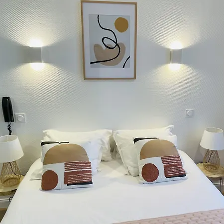 Porte Mars - Gare Centre Arena 3*