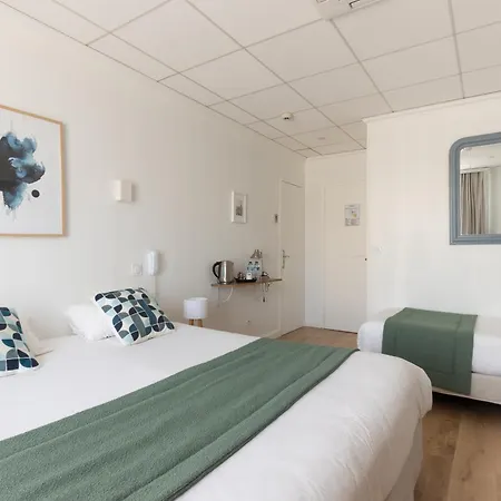 Porte Mars - Gare Centre Arena Hotel 3*