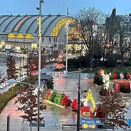 Porte Mars - Gare Centre Arena מלון