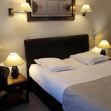 Hotel Porte Mars Gare Centre Arena 3*